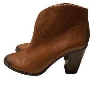Vince Camuto Franell‎ Leather Booties, Size 10 Rich Cognac VC-FRANELL